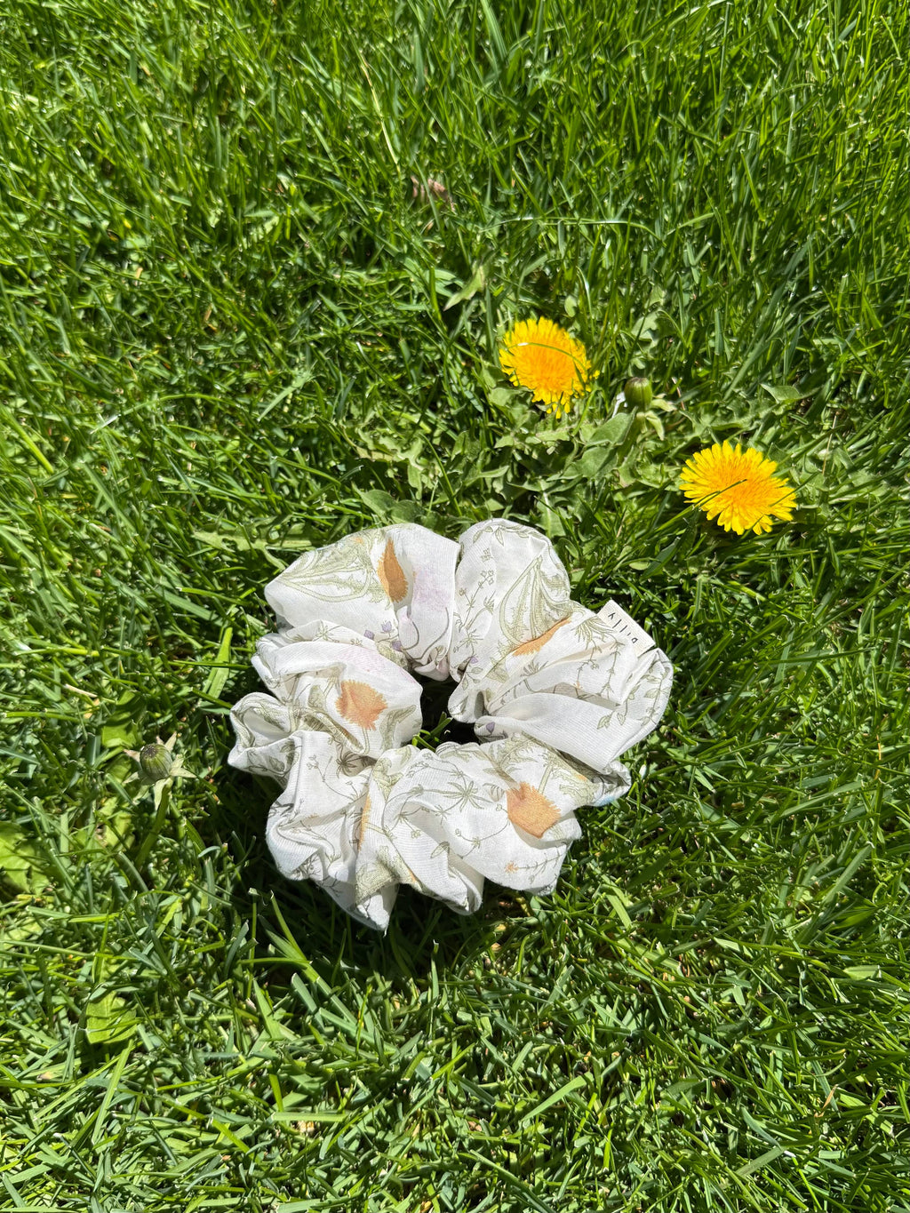 Organza Floral Dandelion Scrunchie